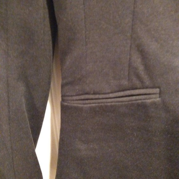 H&M Classic Black Blazer size 4 - Picture 5 of 7